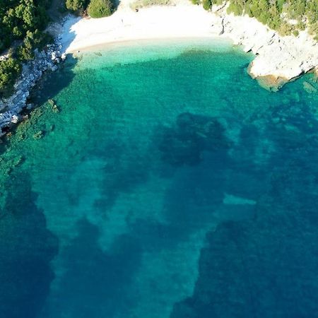 Beachfront Houses Pogonia Екстер'єр фото