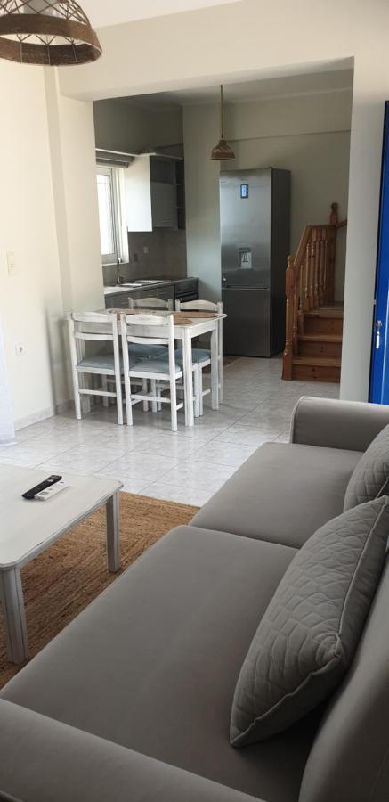 Beachfront Houses Pogonia Екстер'єр фото